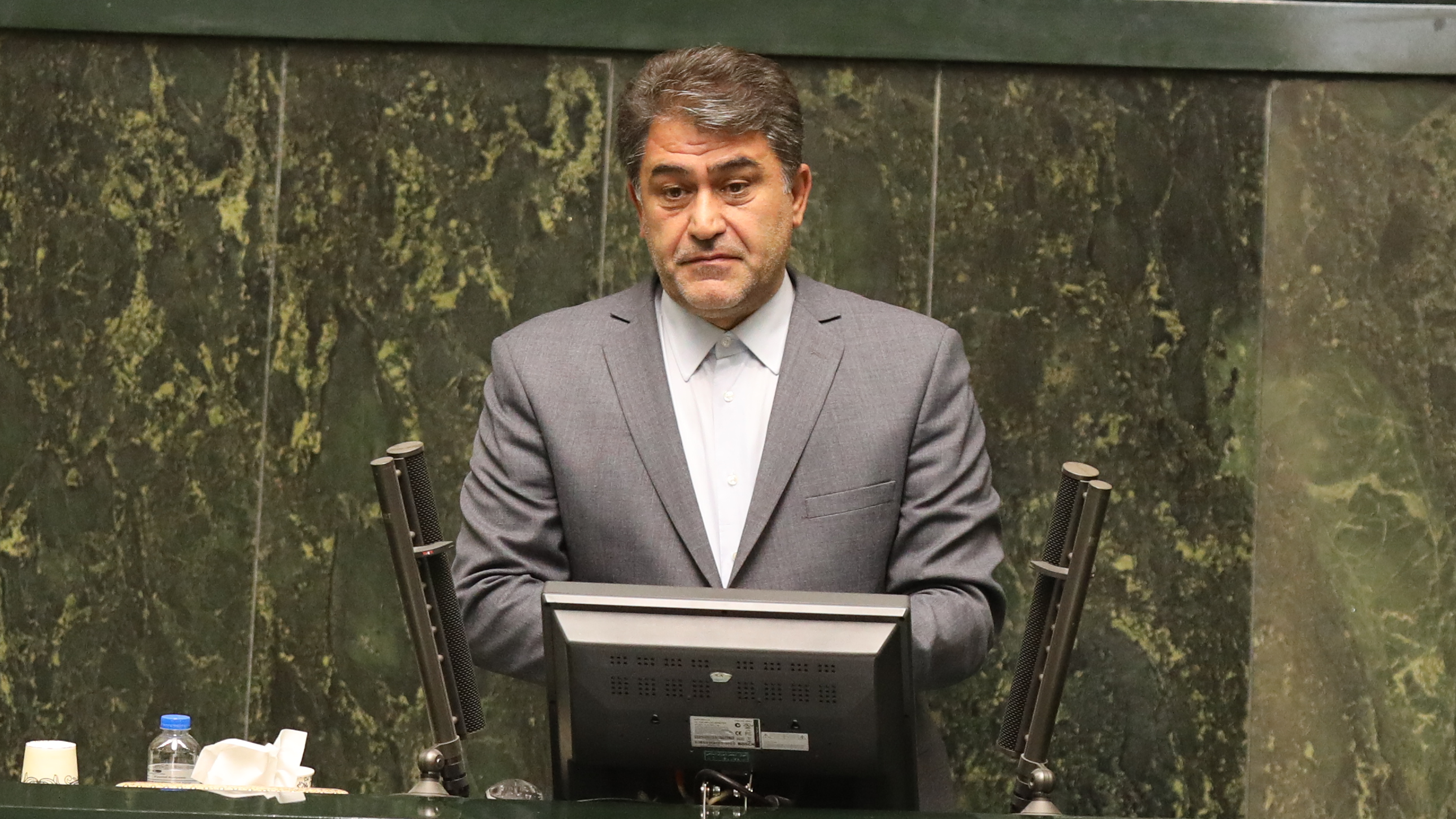 ناوگان حمل‌ونقل کشور در حال فروپاشی است / ضرورت ترخیص فوری کامیون‌های دپوشده در گمرک